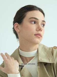 French Minimalist Pig Nose Mini Earrings Elegant Sensation Studs Fashionable Jewelry Alloy Material for Women