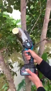 Máy Cưa Xích Dùng Pin MAKITA 199V Máy Cưa Cầm Tay Pin lithium Siêu Khỏe Cưa Các Loại Gỗ Cưa Siêu Nhanh Bảo hành 12 tháng lỗi 1 đổi 1 đổi trả 7 ngày miễn phí