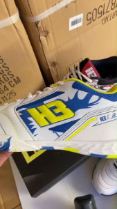 รองเท้าฟุตซอลH3xBangkrirkเหนียวหนึบทุกสนามฟุตซอลมี2สีน้ำเงินและสีกรม