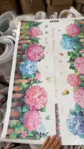 [HCM]DECAL DÁN CHÂN TƯỜNG TÚ CẦU SẮC MÀU