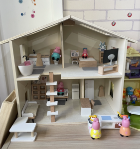 Yidian | Nordic Ins Style Assembly Simulation Doll House