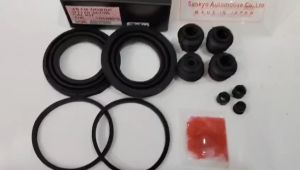 CALIPER KIT SAM NISSAN EVALIA KARET SEAL KIT REM CAKRAM DEPAN NISSAN EVALIA D1120-3LT0A