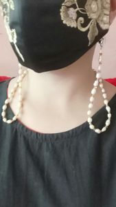 Tali masker/ kalung masker/ lanyard/ gelang/ strap masker dan kacamata mutiara air tawar asli 8mm sekat kristal ceko