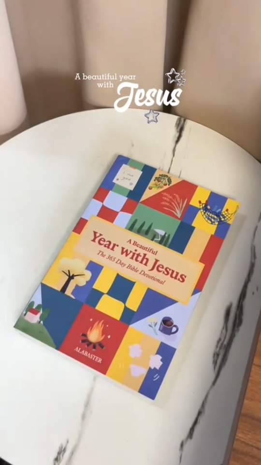 【365-Day Bible Devotional】Walking With Jesus For A Year": Exploring The Depths Of Faith And Wisdom / Daily Reflections