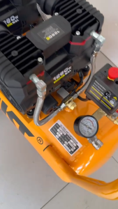 ปั๊มลมออยฟรี MKT ขนาดถัง50ลิตร มอเตอร์1.28KWx2ลูก