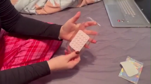 Double Sided Silicone Suction Phone Grip - Universal Sticky Holder with 360° Rotation for iPhone Android