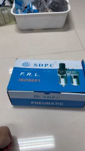 AC4010-04 ชุดกรองลมพร้อมตัวส่งน้ำมัน ขนาดเกลียว 1/2" Air Filter with Regulator and Lubricator 1/2"