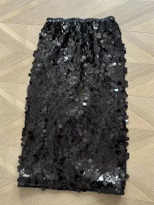 กระโปรงสั้นปมประดับเลื่อมสีดำ กระโปรงตาข่าย กระโปรงทรงเอเอวสูง ผ้าโพลีเอสเตอร์ สไตล์เกาหลี ฤดูร้อน 2025