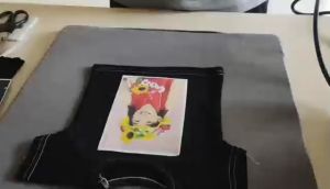 Giấy in chuyển nhiệt khổ A4 (5 tờ) dành cho quần áo tối màu - dùng mực nước in lên giấy ủi lên áo bằng bàn ủi.