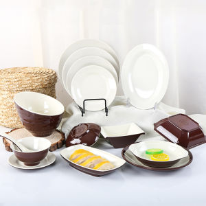 จานทรงกลมพลาสติกสำหรับใส่อาหารสองสีแบบทนทานสำหรับใช้ในธุรกิจ จานทรงแบน จานทรงลึก จานทรงกลม จานสองหู จานสองสี