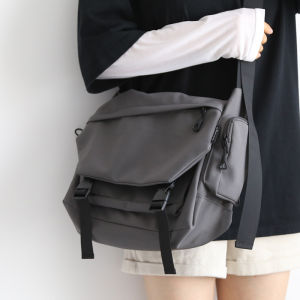 Fashionable Versatile Large Capacity Womens Crossbody Bag NR Pure Color Backpack Casual Style Single Strap Zipper Closure