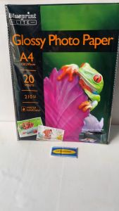 Kertas Foto Glossy Photo Paper 210 Gram Isi 20 Sheet A4 Anti Air Water Resistant Belakang Polos Katak Kodok Berkualitas