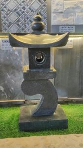 Đèn đá granite đen Huế đánh bóng (hồ lô) kiểu nhật trang trí nhà cửa sân vườn hồ cá trụ cổng tiểu cảnh KT: 86x39cm