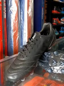 SEPATU BOLA CALCI LEGACY SC LEA