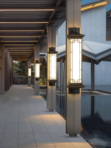 New Chinese Style Solar Wall Lamp Villa Courtyard Exterior Ultra Bright Outdoor Balcony Waterproof Entrance Column Long Wall Lamp