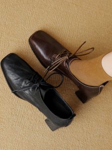 หนัง รองเท้าบูทสั้นฝรั่งเศส ผู้หญิง ฤดูใบไม้ร่วง ฤดูหนาว รองเท้าส้นสูงส้นหนารองเท้าไม่มีส้นรองเท้าข้อเท้าใหม่รองเท้าเดี่ยวสไตล์โรมัน