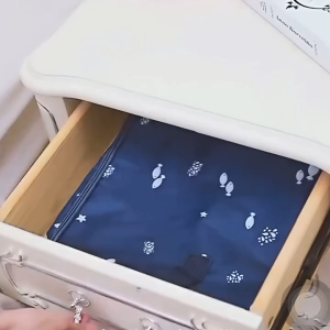 กระเป๋าผ้านวม กระเป๋าย้ายบ้าน ขนาดใหญ่ กันน้ำ กันฝุ่น มีหูหิ้ว สีทึบ ขนาดใหญ่ ใส่เสื้อผ้า ใส่ผ้าห่ม ผ้านวม จุได้เยอะ กระเป๋าเก็บผ้านวม ถุงเก็บเสื้อผ้า