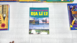 Sách - Bồi Dưỡng Học Sinh Giỏi Địa Lí 12 - Biên soạn theo chương trình GDPT mới - ndbooks