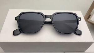 Dairona Eyewear ‖ Kacamata Hitam ‖ Sunglasses GM ‖ Anti Silau UV400 ‖ Fashion Stylish Korea ‖ Pria Wanita ‖ PC Ringan ‖ 220