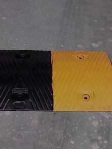 ยางชะลอความเร็ว (แท้100%)แผ่นยางชะลอความเร็ว ยางลูกระนาด ยางเส้นสะเทือนชะลอความเร็ว ยางเส้นชะลอความเร็วขนาด 100x 35x 4 cm.