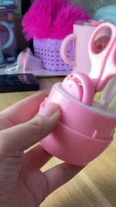 ชุดดูแลเล็บเด็ก 4 ชิ้น พร้อมชุดเก็บ & ตัดเล็บเด็ก กรรไกร พร้อมส่ง