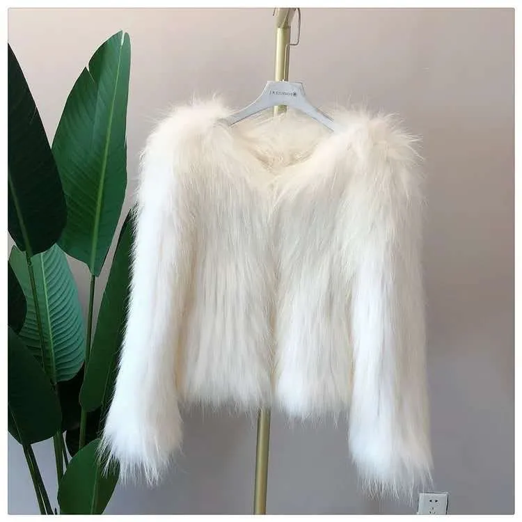 2023 Autumn and Winter Imitation Fox Fur New Fur Coat Female Young Classic  Style Short Slim Fashion Socialite Shawl