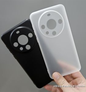 Ultra-Thin Huawei Mate60 pro Silicone Case Anti-Fall Anti-Slip round Edge Mens Womens Simple Soft Shell Protective Cover