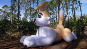 Specks Ruffles 8ft Inflatable Retriever toy (gold/grey)