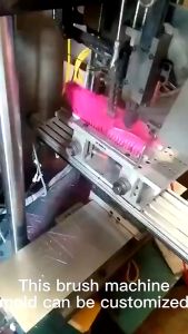 Kudzun ไม้กวาด ไม้กวาดยางพารา ใหญ่ #1268 คละสี ไม้กวาดขนพลาสติก NiceClean