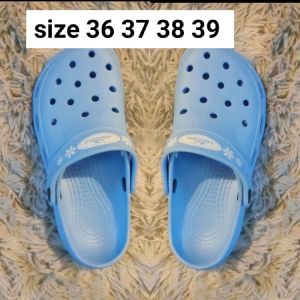 รองเท้าแตะชาย  ชนิด ยางแบบสวมใส่สบาย นุ่ม  มีความยืดหยุ่นสูง
