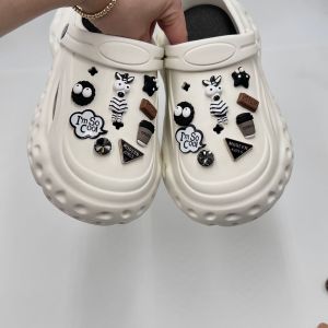 16Pcs/Set Shoes Accessories DIY Fashion Milk Coffee Cartoon Clogs Buckles for Hole Rubber Clogs