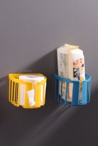 ตะกร้าทิชชู่ ที่ใส่ทิชชู่ แบบติดผนัง ตะกร้าอเนกประสงค์ ที่แขวนกระดาษชำระ ตะกร้าพลาสติก ของใช้ในห้องน้ำ