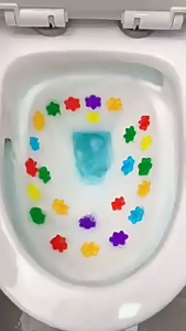 Pelise Toilet Bowl Cleaner Flower Stamp Toilet Deodorizing Gel Stamp Toilet Flask Odor Remover