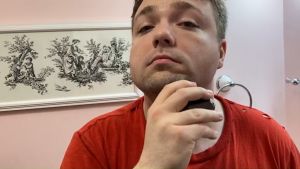 Maxgroom Electric Shaver ที่โกนหนวดไฟฟ้า กันน้ำได้ทั้งตัวและสามารถโกนทั้งแบบเปียกหรือแห้งได้ ที่โกนหนวดไฟฟ้า 2 ใน 1