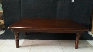 [HCM]Bàn trà xếp gọn chân tiện 70x50x28cm bằng gỗ (Nâu)