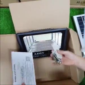 [BẢO HÀNH 24 THÁNG] Đèn năng lượng mặt trời SOLAR LIGHT 500W 700w 1000w  có REMOTE đèn siêu sáng SOLAR LIGHT Tặng kèm dây 5m có kháng nước kháng bụi chuẩn IP67 gồm nhiều chế độ sáng lắp đặt được mọi vị trí
