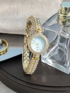 Jam Tangan Wanita Full Diamond Permata Dial Bulat Kecil Romawi Desain Mewah Bercahaya Simple Elegan Style Korean Cewek Modis Stainless Steel Titanium Anti Karat Kasual Analog Trendi New Model Terbaru Aksesoris Arloji Woman Watches -JWT-13