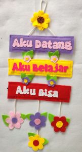Hiasan pintu gantungan dinding Aku datang aku belajar aku bisa hiasan kelas bahan flanel handmade