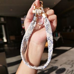 สร้อยข้อมือโทรศัพท์ผูกมือสั้นผ้าถักเนื้อนุ่ม สร้อยคอรูปดอกกุหลาบชาน่ารัก สร้อยคอลูกปัดแข็งแกร่ง