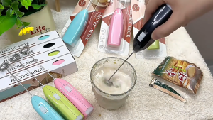 Mini Electric Egg Beater Milk Frother Mini Foamer Drink Frother Mixer Kitchen Baking Tools