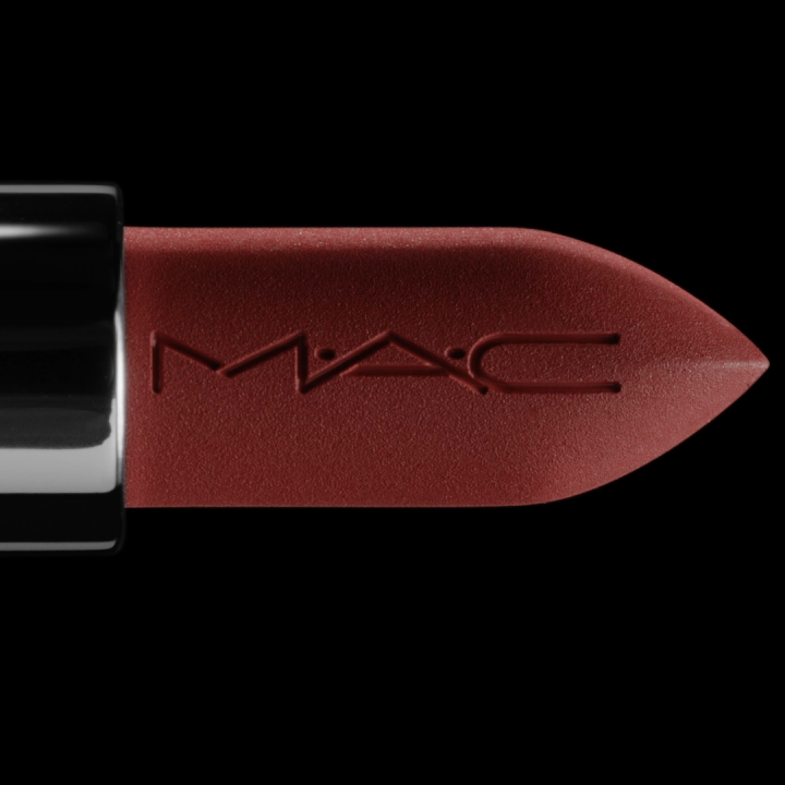 MAC MACXIMAL MATTE LIPSTICK / แมค ลิปสติก MACXIMAL MATTE LIPSTICK - ลิปสติกเนื้อแมตต์ติดทนสูงสุด 12 ชั่วโมงและให้ริมฝีปากชุ่มชื้นยาวนานสูงสุด 8 ชั่วโมง