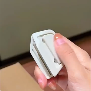 Cutter Mini Lucu Pisau Kecil Pemotong Kertas Portable Paket Kardus Aksesoris Alat Tulis Kantor