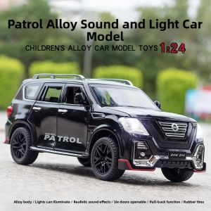 Realistic Sound and Light Alloy Off-Road Car Model 1:24