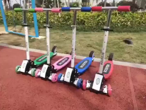 Kick Scooter 3-Wheel Kick Scooter for Kids Adults Foldable Adjustable Height With Brake Stability Design Adjustable T-Bar & Lean-to-Steer for Ages 3-9 Max Weight 120LB