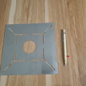 Thước đo cắt gạch ốp lát cống thoát nước bằng INOX chuyên dụng bút lấy dấy.