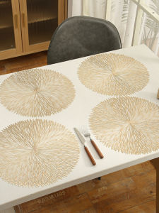 Nordic Style Heat Resistant Dining Mat Luxury Lightening round Plastic Table Mat for Restaurant Home Hotel Prevent Sliding And Scratching