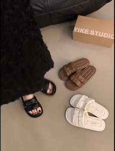 รองเท้าแตะ รองเท้าแตะผู้หญิง มี3สี งานสวยตรงปกสไตส์เกาหลี