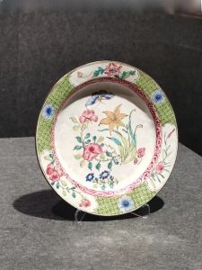 Modern Acrylic Decorative Ceramic Plate Stand Museum Antique Plate Holder Book Tea Cake Display Stand Plate Support