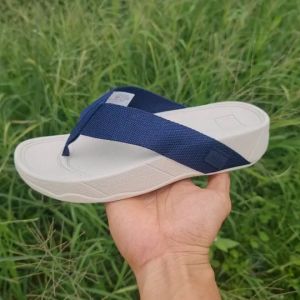 Fitflop รองเท้าแตะหนีบผู้ชาย upper สายสลิง ใช้ดี เป็นกำลังฮิต และสวยใส่สบาย รองเท้าแตะฟีฟฟอฟ ฟีคฟลอป คุณขึ้นพร้อม