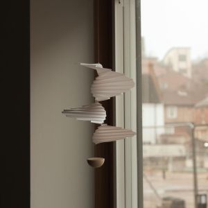 Dynamic Floating Sculpture Balancer Flowing Air Modern Silent Rotating Wind Chimes Creative Balcony Entrance Artistic Hanging Decorations